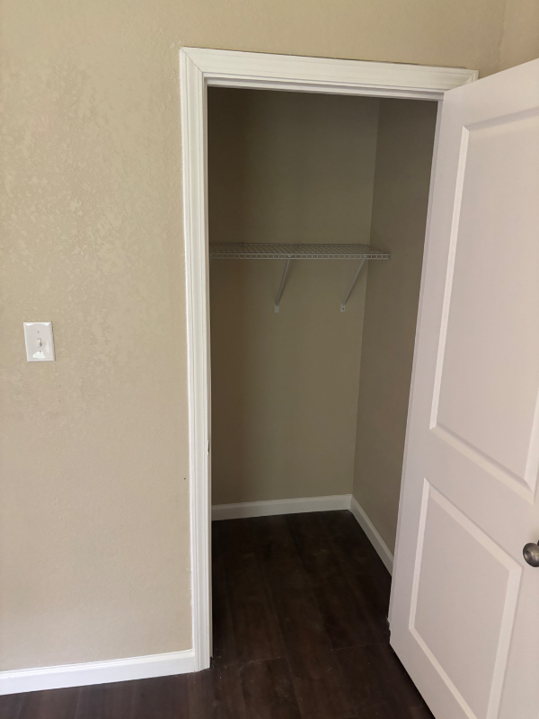 660 Wingate St - Photo 7 of 7