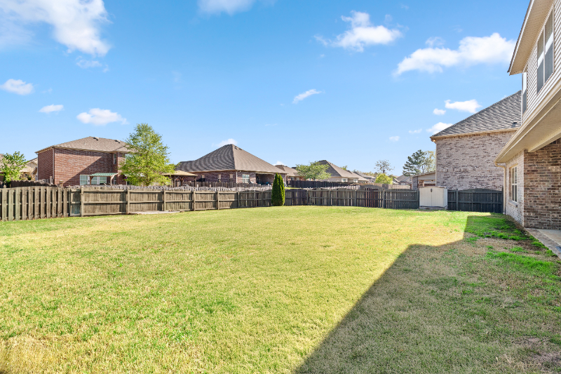 11006 Thorne Dr Nw - Photo 2 of 19