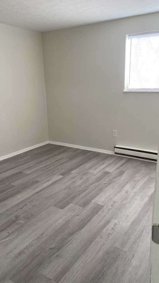 1400 Herbert Drive - Photo 2 of 11