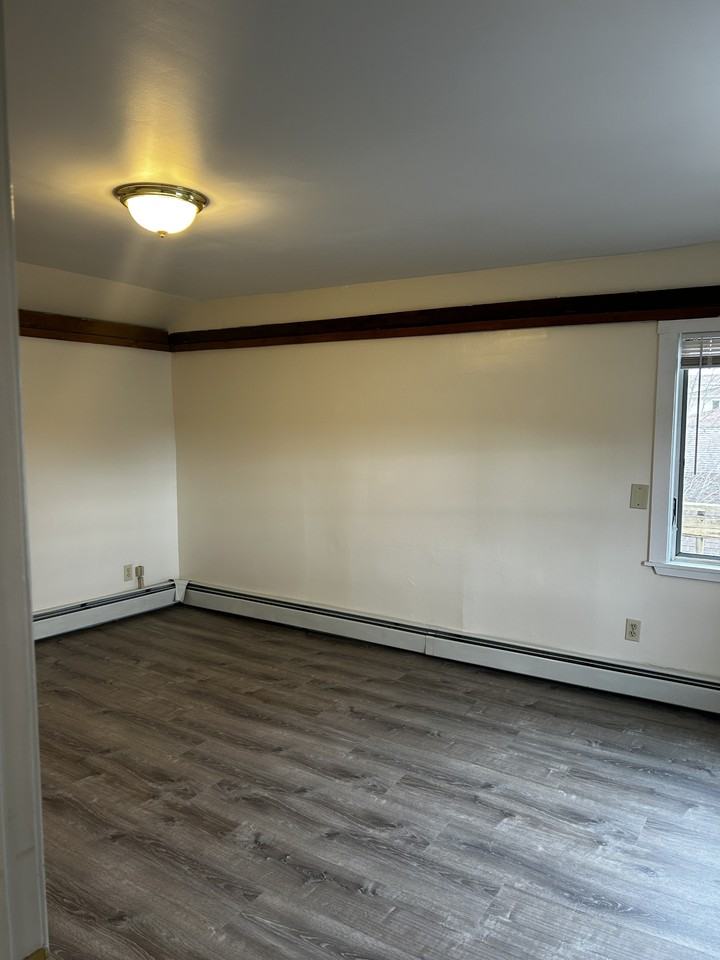 Adams St - Photo 4 of 13