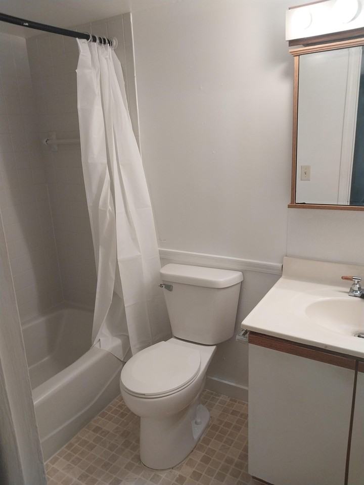 595 Wagner DR. - Photo 4 of 50