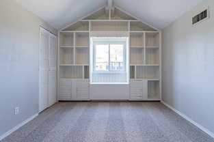 2220 Colonial Place - Photo 1 of 1
