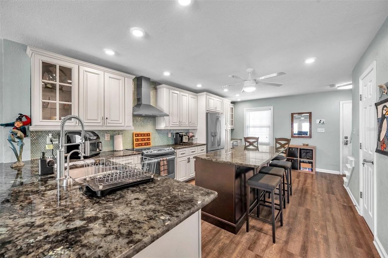 4768 Coquina Key Dr Se - Photo 5 of 50