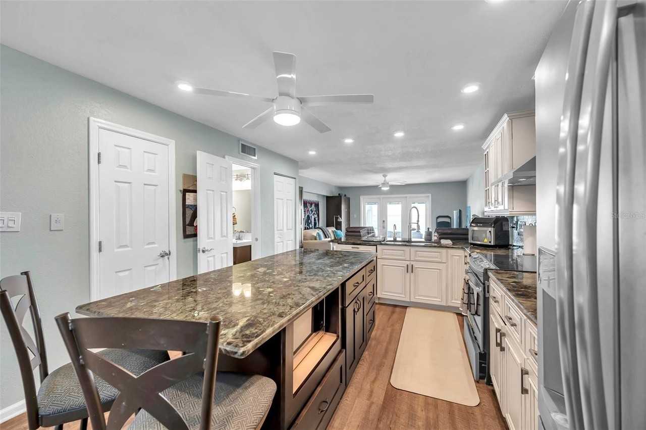 4768 Coquina Key Dr Se - Photo 6 of 50