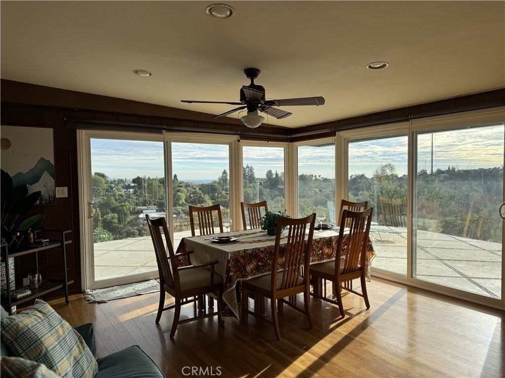 2334 Valle Dr - Photo 3 of 15