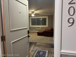 featured image of 803 Plate St #209
