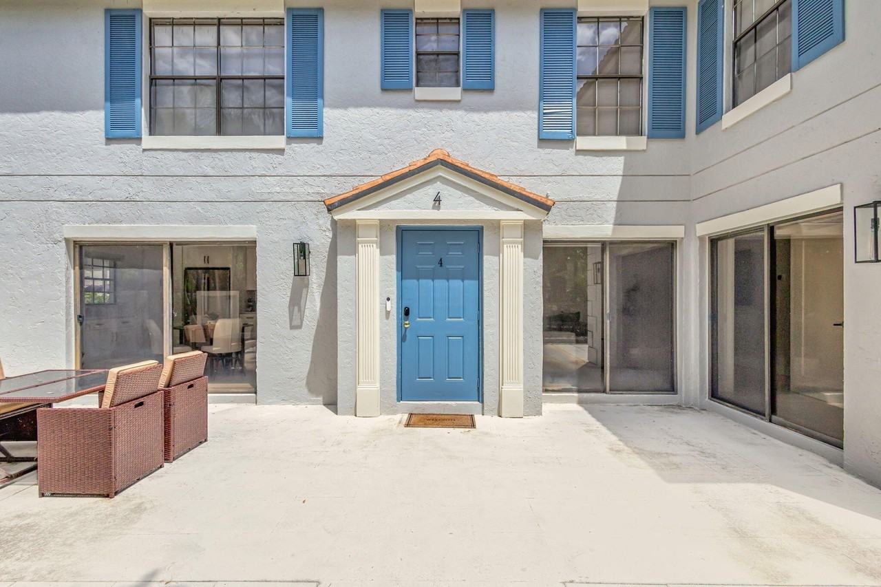 355 Prestwick Cir #4 - Photo 3 of 50