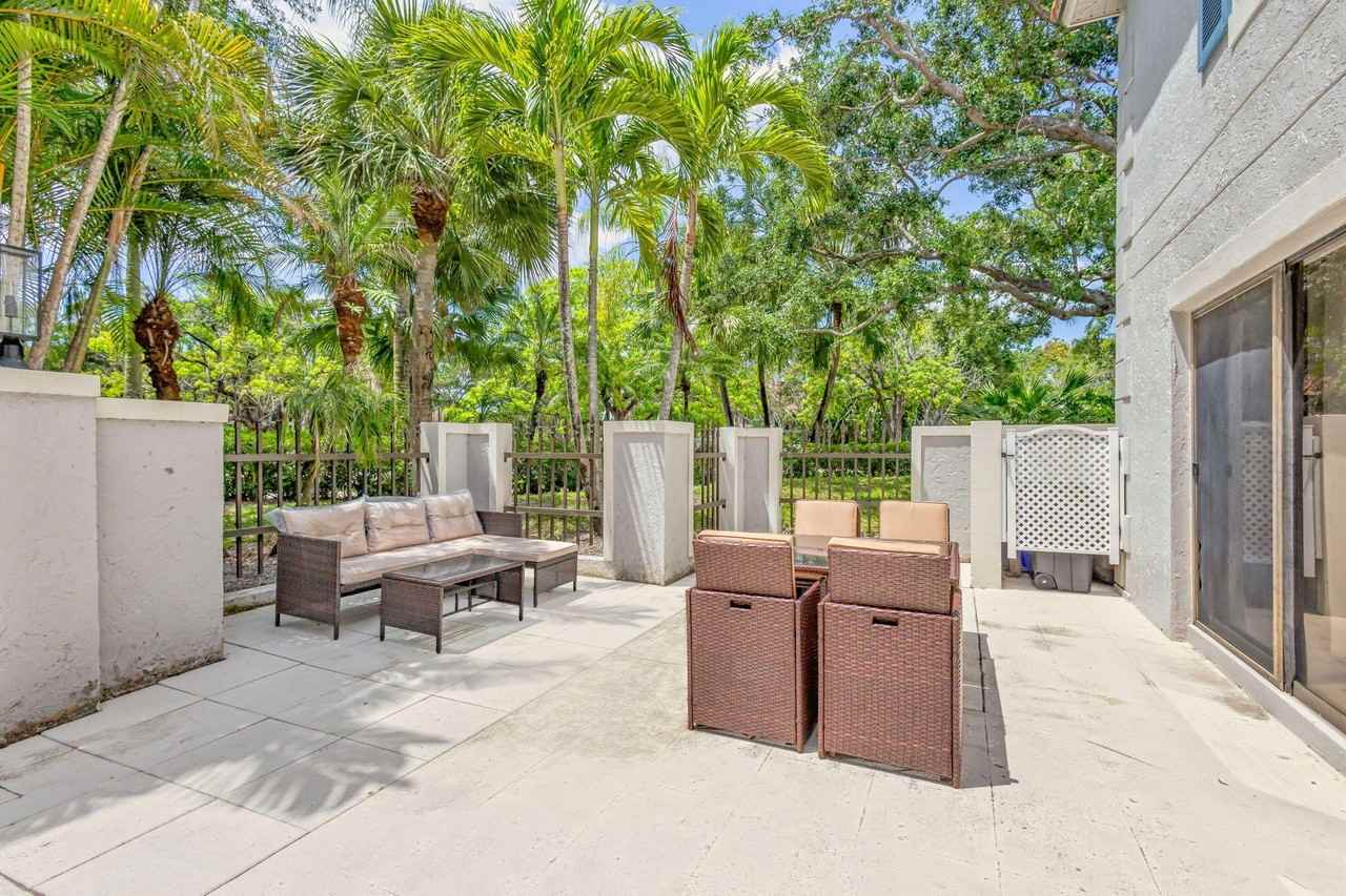 355 Prestwick Cir #4 - Photo 6 of 50