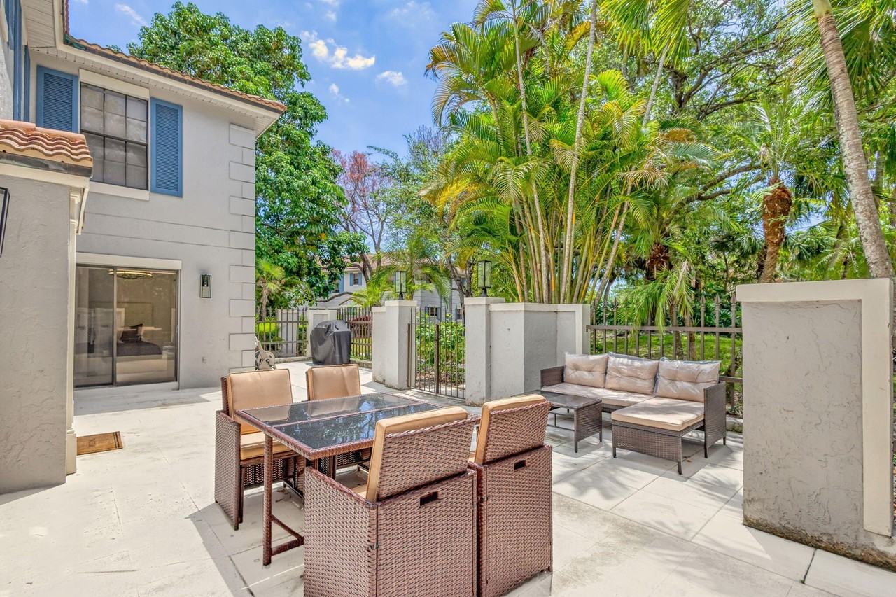 355 Prestwick Cir #4 - Photo 7 of 50