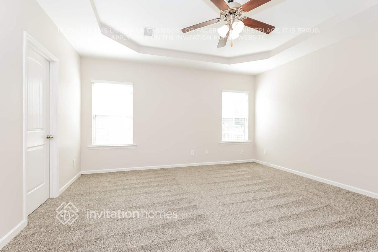 1115 Golf View Way - Photo 7 of 16