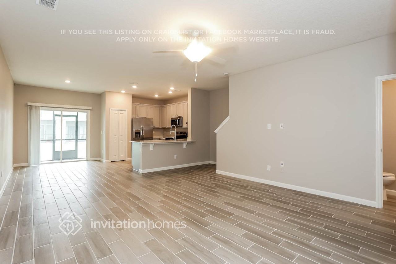 378 Cherry Ridge Dr - Photo 4 of 21