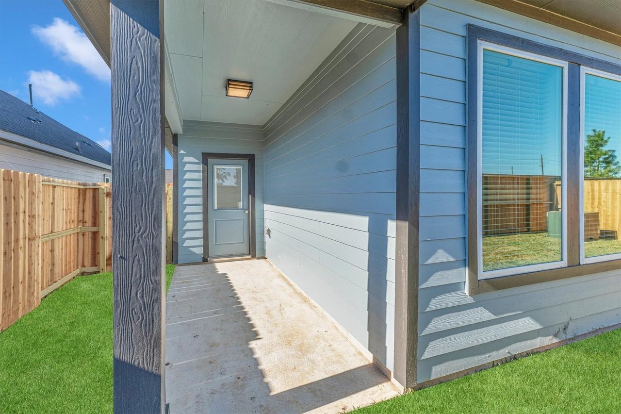 16922 Solomons Plume Ln - Photo 7 of 49