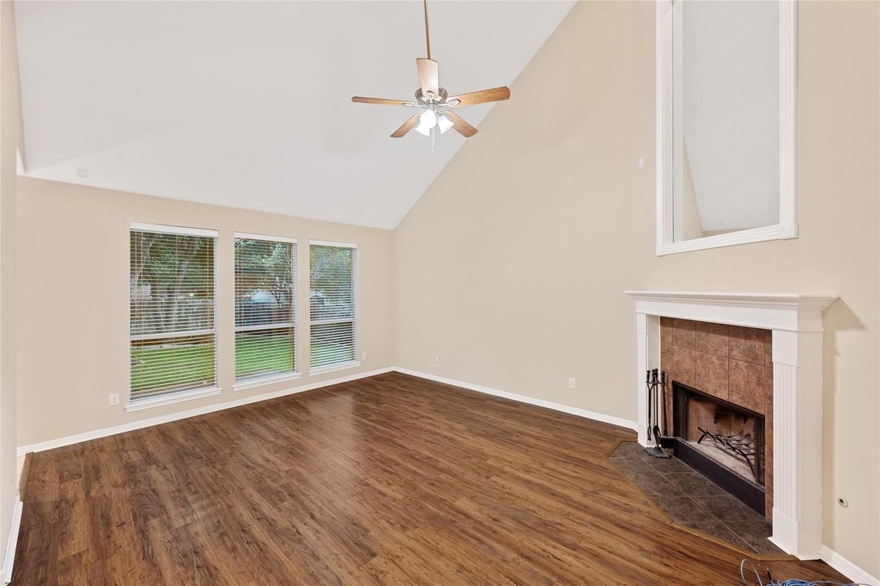 2924 Lantana Ridge Dr - Photo 6 of 32