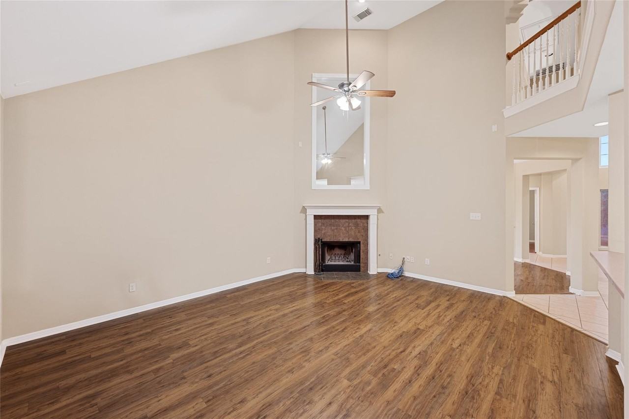 2924 Lantana Ridge Dr - Photo 7 of 32