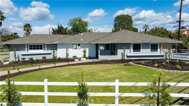 18211 Fairhaven Ave - Photo 2 of 40