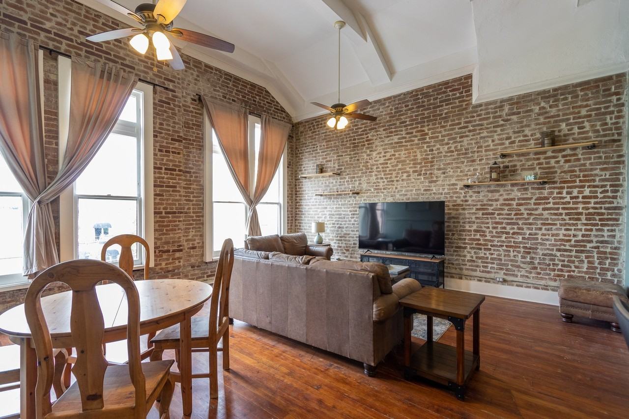 2111 Post Office St - Photo 7 of 24