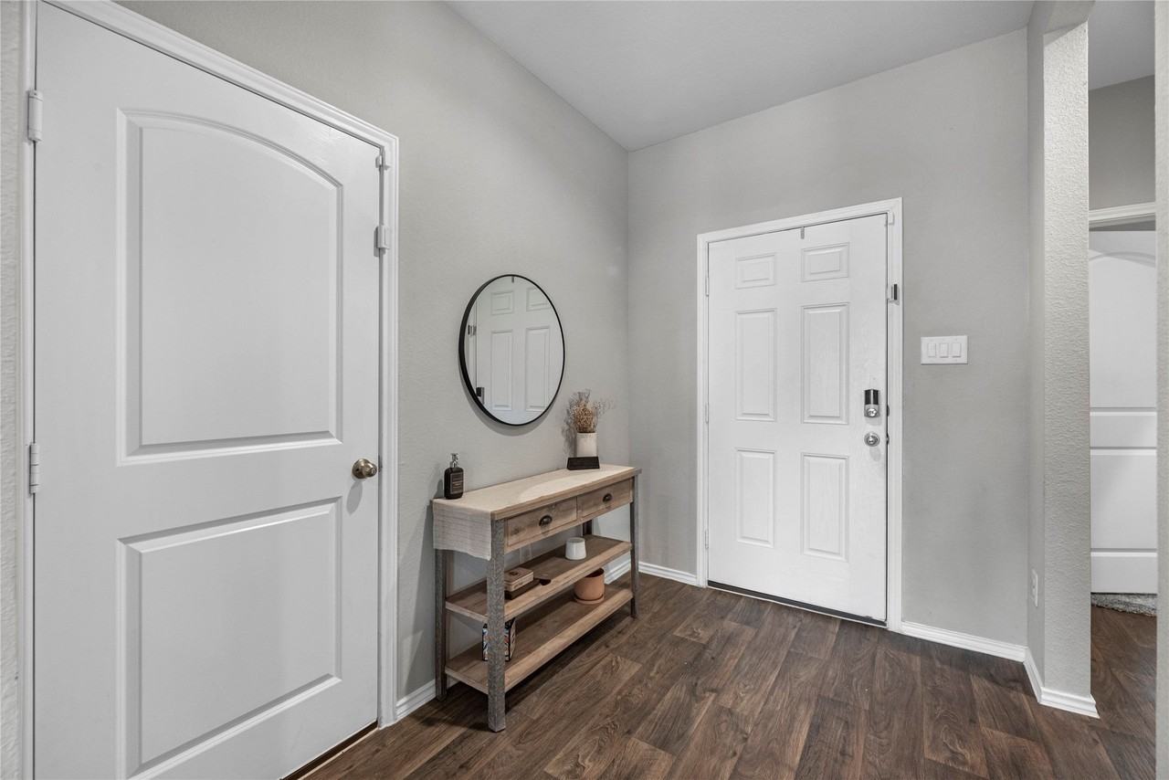 23607 Harrow Field Ln - Photo 3 of 29