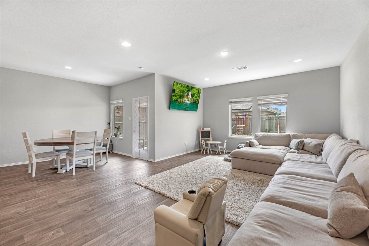 23607 Harrow Field Ln - Photo 6 of 29