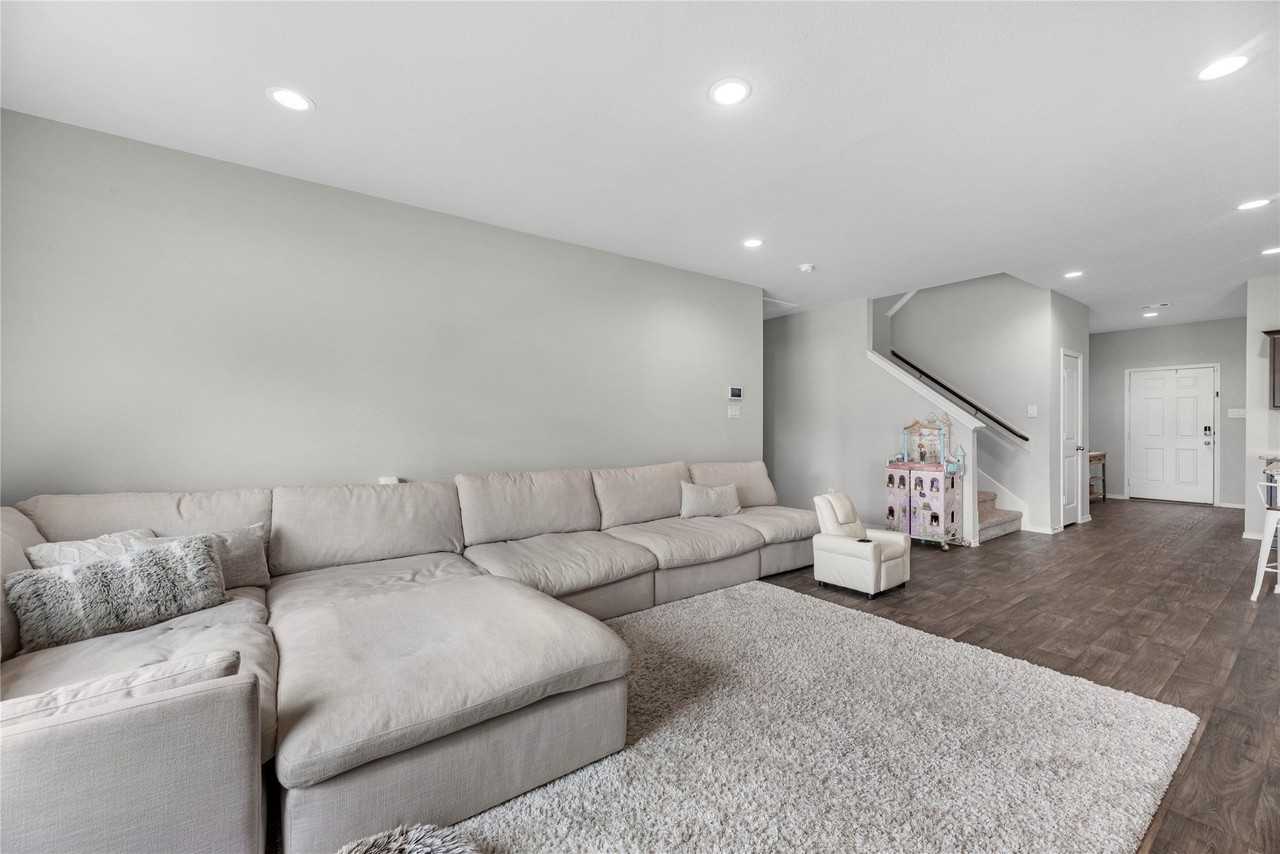 23607 Harrow Field Ln - Photo 7 of 29