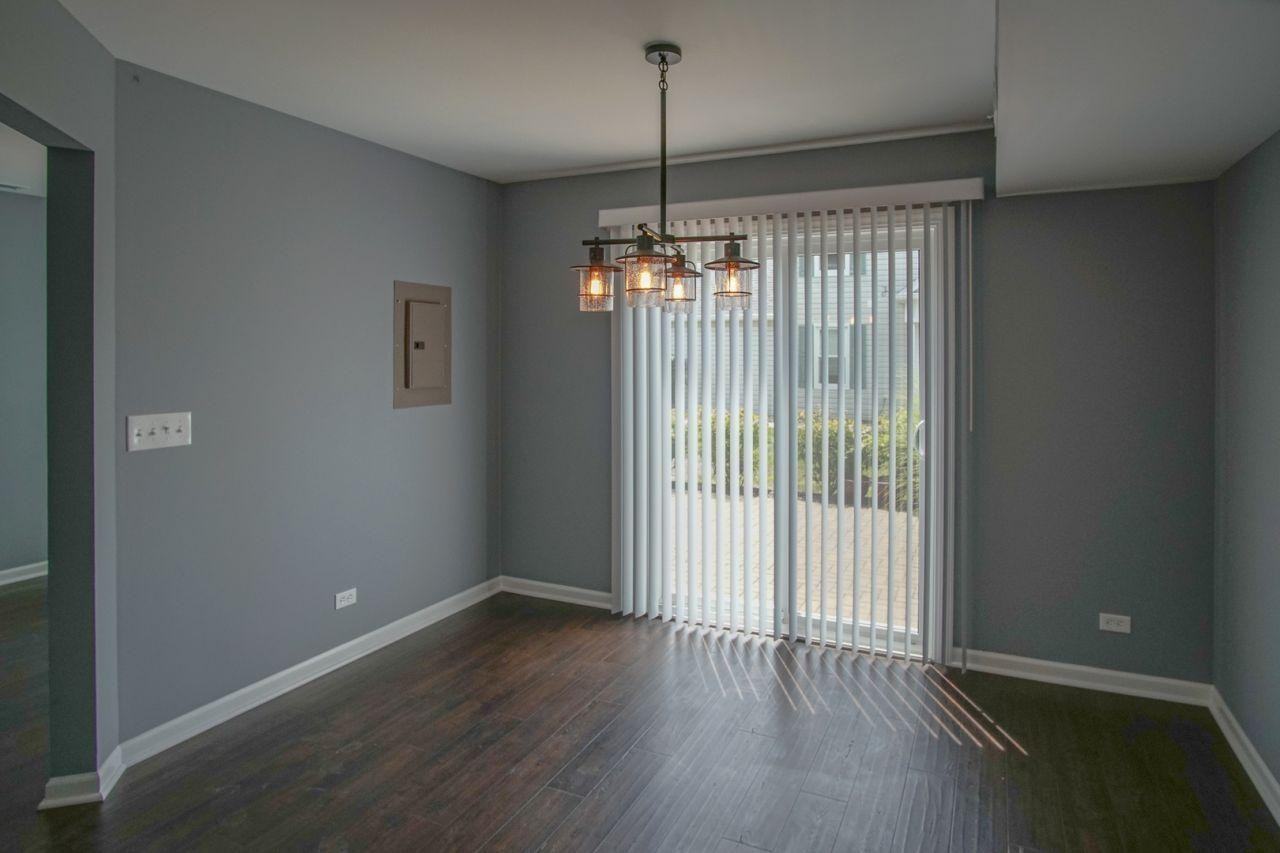 2671 Stanton Ct S - Photo 3 of 13