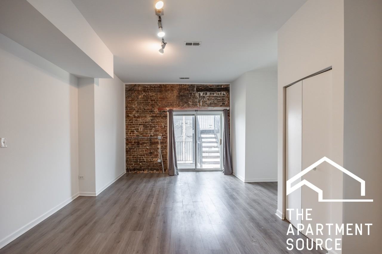 2022 S Throop St #2W - Photo 2 of 19