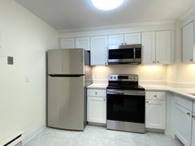 40 Williams St #404 - Photo 1 of 1