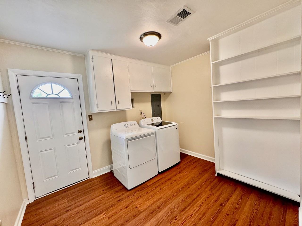 1 Longwood Dr - Photo 2 of 10