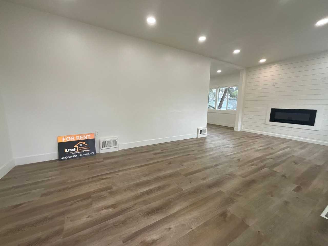 859 Binford St - Photo 3 of 22