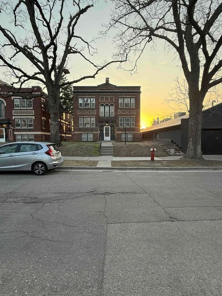 4410 Beard Ave S - Photo 2 of 16