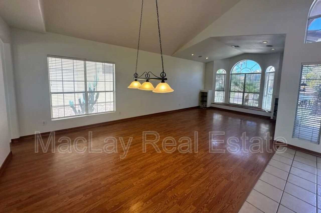 1228 N Conner Ave - Photo 3 of 14