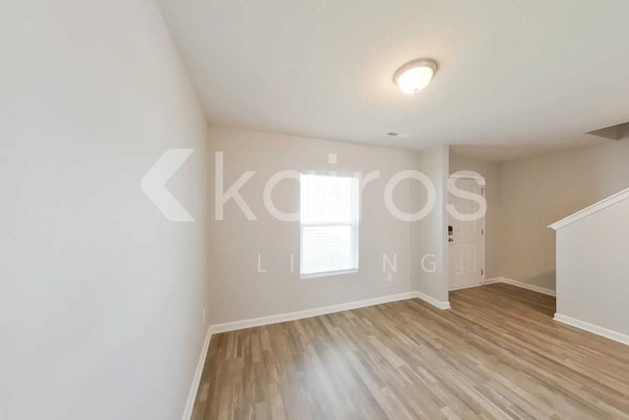 305 E Boulder Rd - Photo 2 of 30