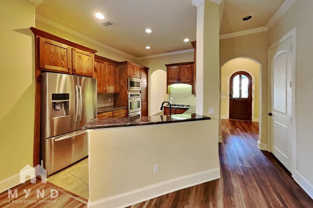 5628 Ellsworth Ave - Photo 2 of 27