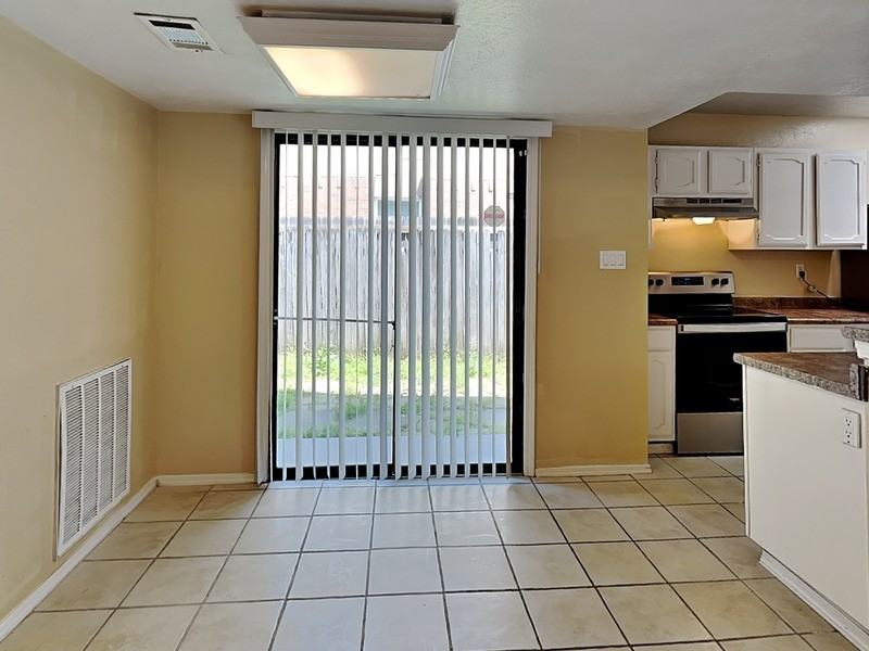 422 Dollins St - Photo 6 of 16