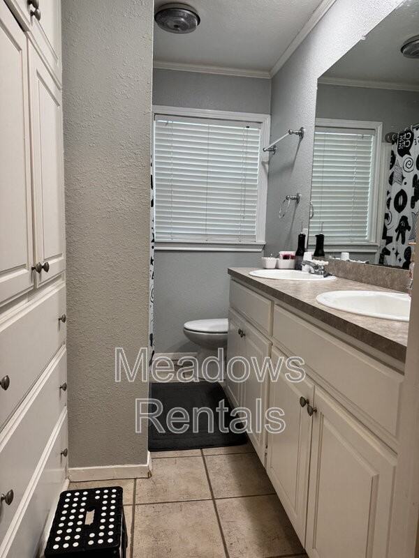 4011 Austin Ave - Photo 5 of 9