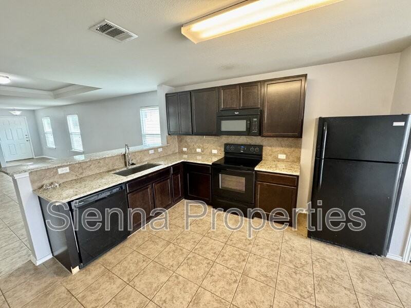 5816 Knoll Pines Pass - Photo 7 of 28