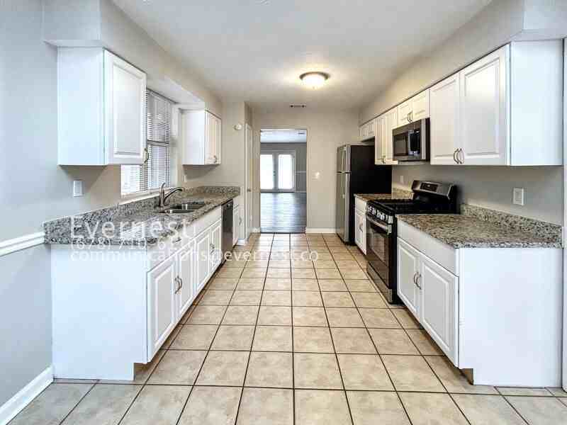 3896 Ester Dr Sw - Photo 2 of 25