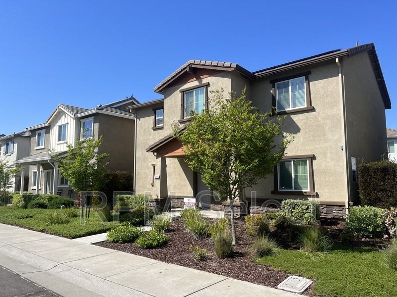 3751 Rynders Way - Photo 3 of 22