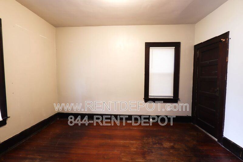 1413 E Indiana St - Photo 5 of 8