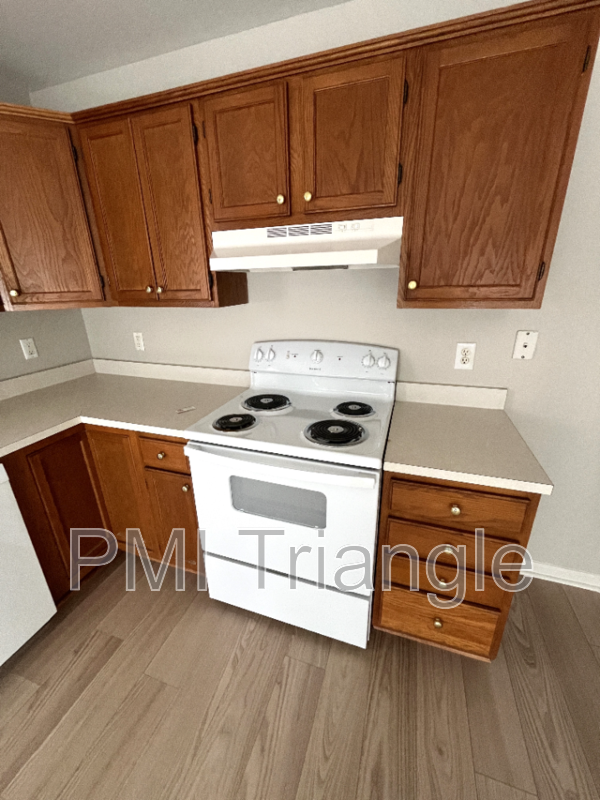 2637 Sierra Dr - Photo 4 of 16