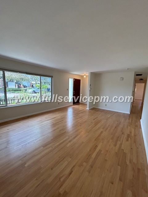 7020 48th Ave S - Photo 3 of 41