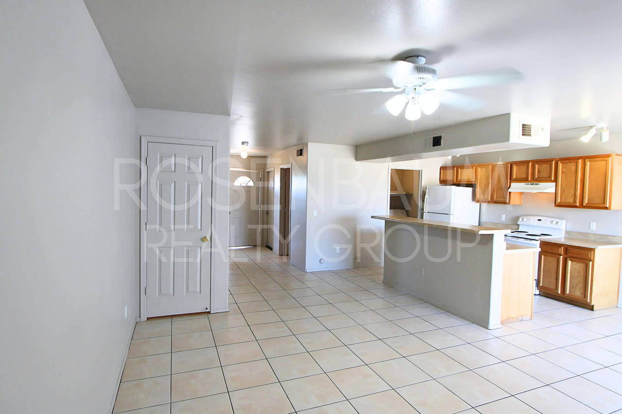 13211 S Kin Cir - Photo 2 of 18