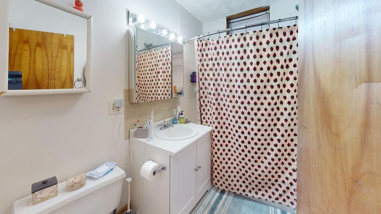 75 Nottinghill Rd #3 - Photo 7 of 8