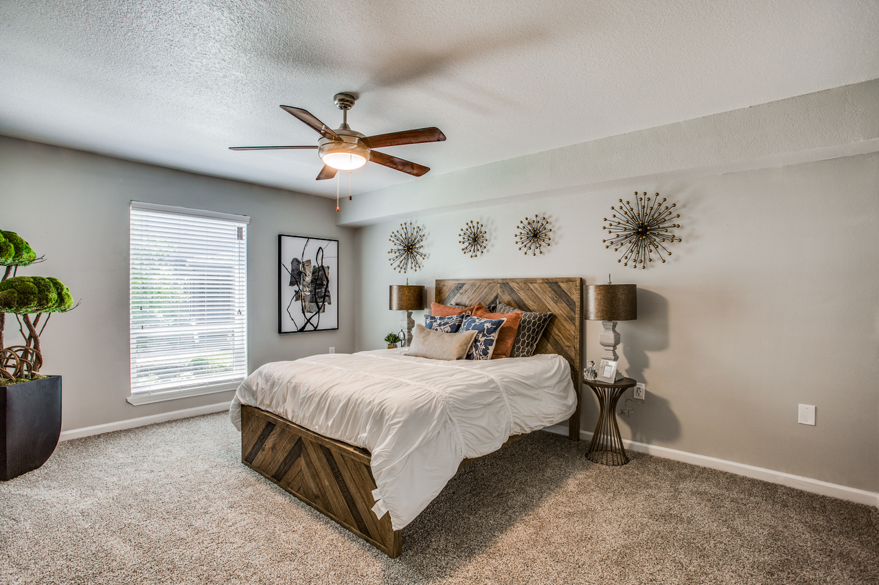 Weston Medical Center Apartments - Photo 4 of 29