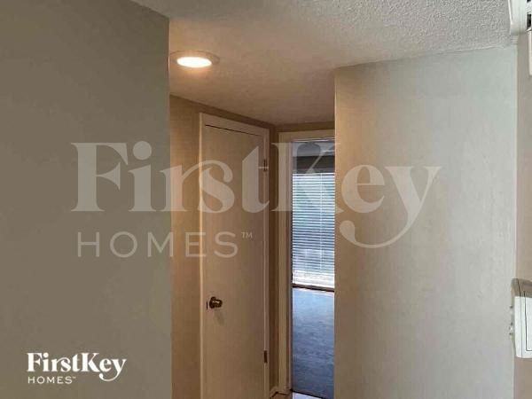 7825 Embassy Blvd - Photo 3 of 11