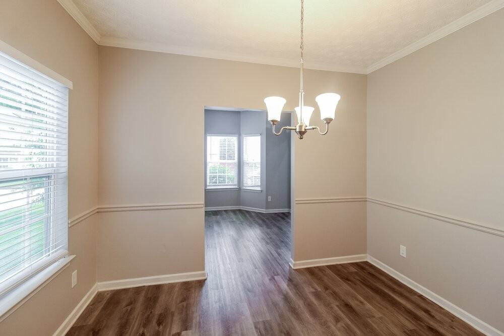 7047 Red Maple Ln - Photo 6 of 17