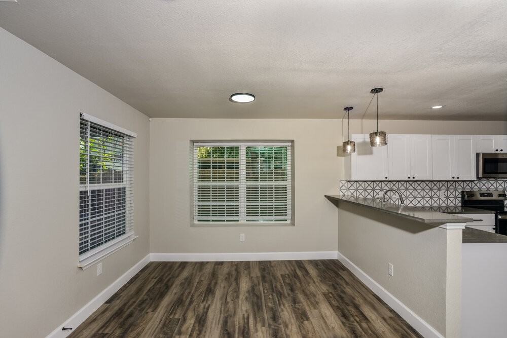 7310 Oswego Dr - Photo 6 of 17