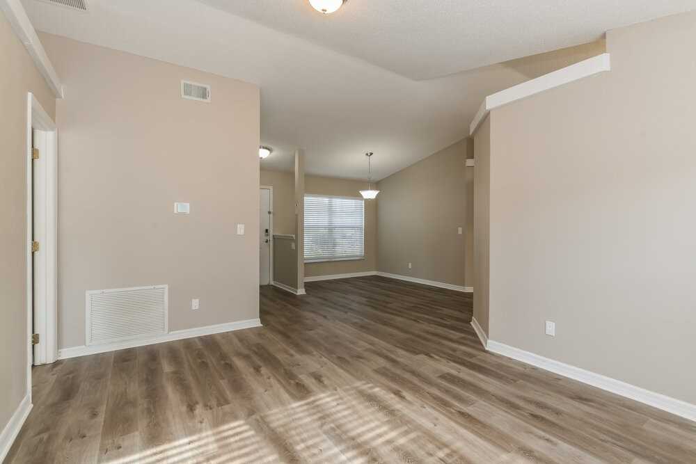 13137 Moonflower Ct - Photo 4 of 16