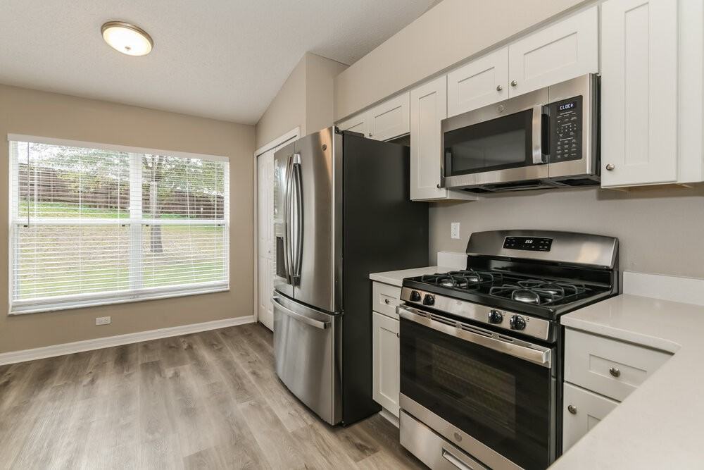 13137 Moonflower Ct - Photo 7 of 16