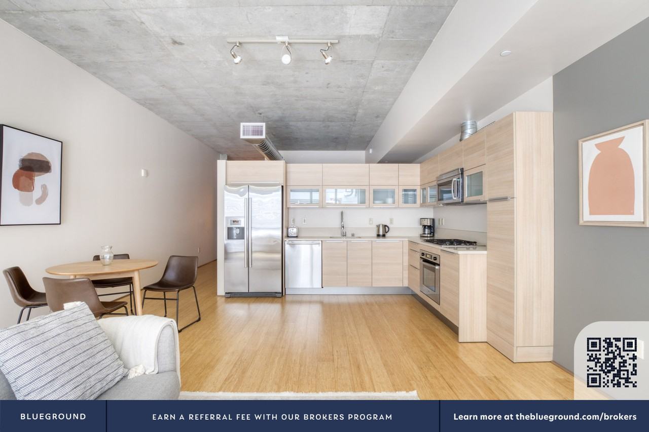 120 Westlake Ave N #530 - Photo 5 of 29