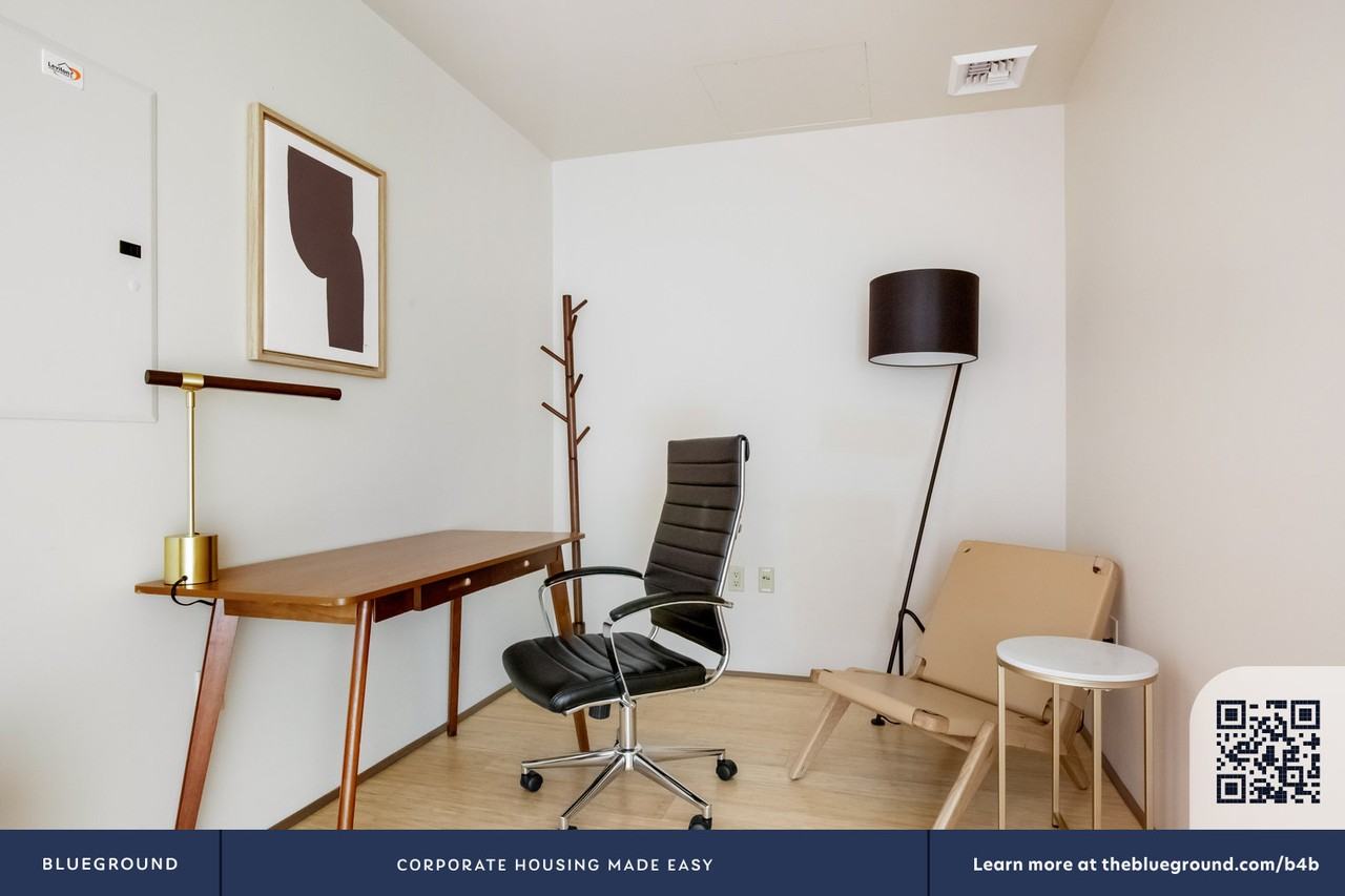 120 Westlake Ave N #530 - Photo 6 of 29